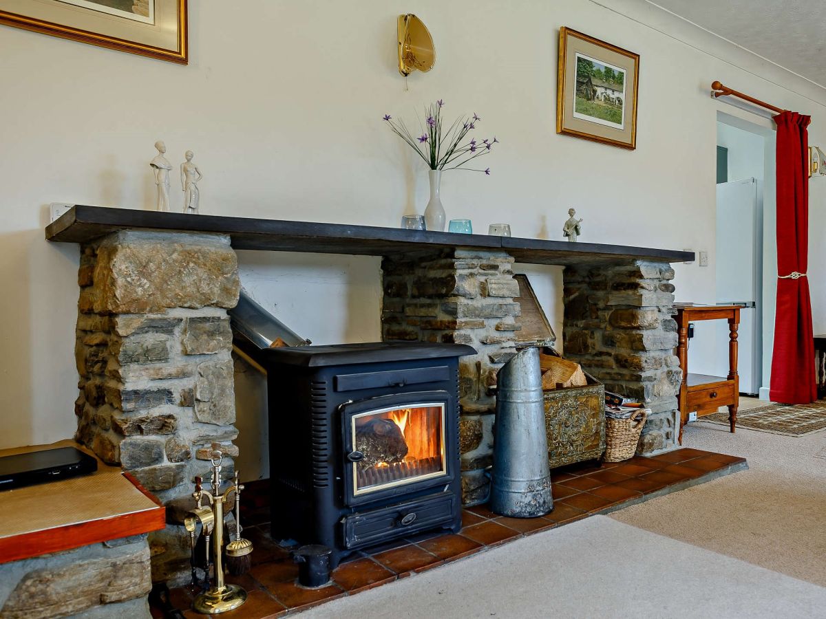Pine Tops - Fort Augustus, listing photograph 11