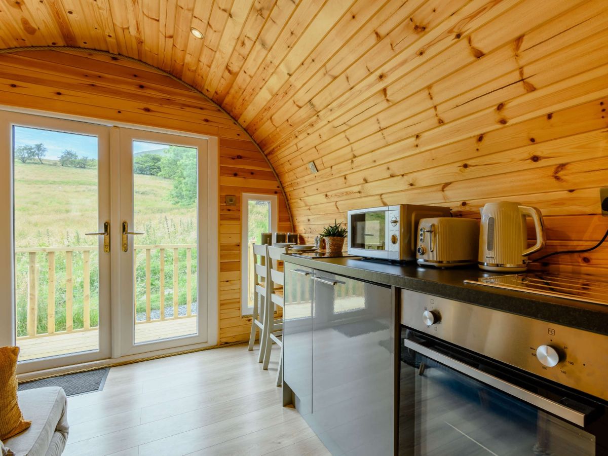 Mountain Retreat, listing photograph 6