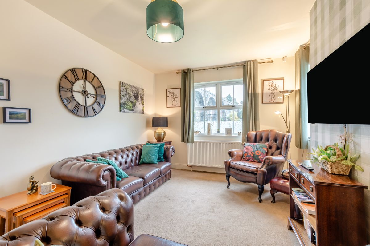 Holme Lea, listing photograph 3