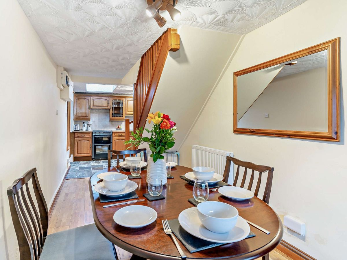 Dragons Cottage, listing photograph 4