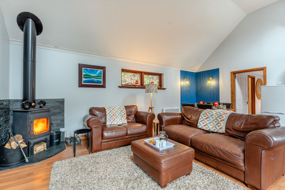 Ardcraig Lodge at Loch Earn, listing photograph 4