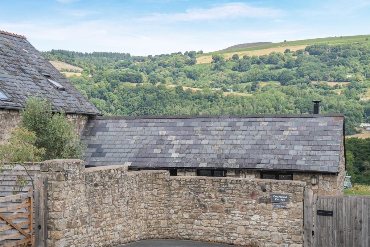 Usk Valley Cottage, listing photograph 3