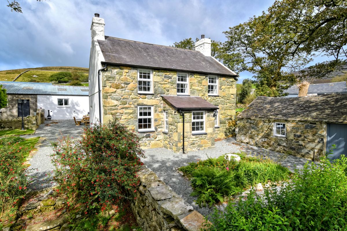 Maes y Llan, listing photograph 12