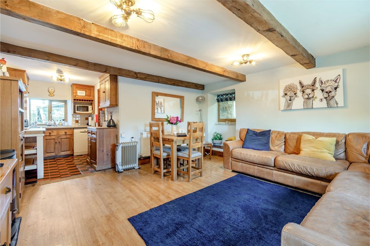 Carsington View, listing photograph 3
