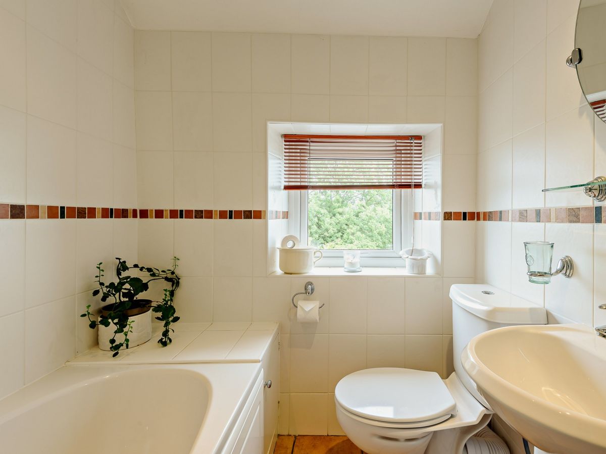 Cobble Cottage Retreat, listing photograph 11