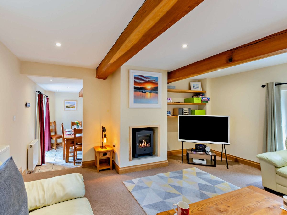Low Fold Barn, listing photograph 3