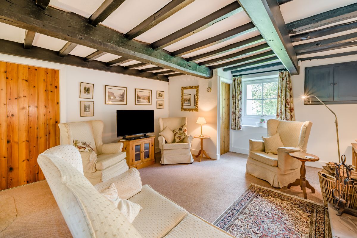 Howe Cottage, listing photograph 4