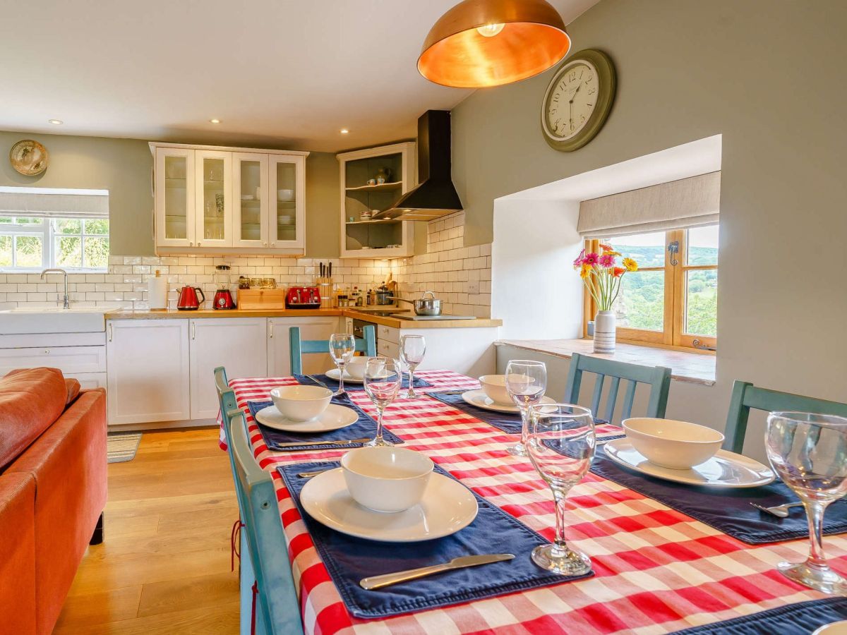 Jeana's Cottage, listing photograph 8