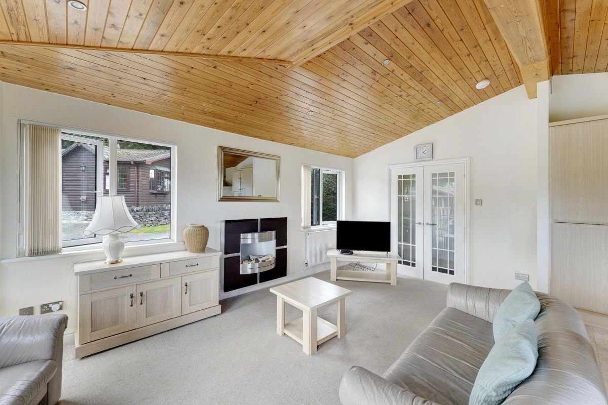 Lilac Lodge at Pound Farm, listing photograph 4