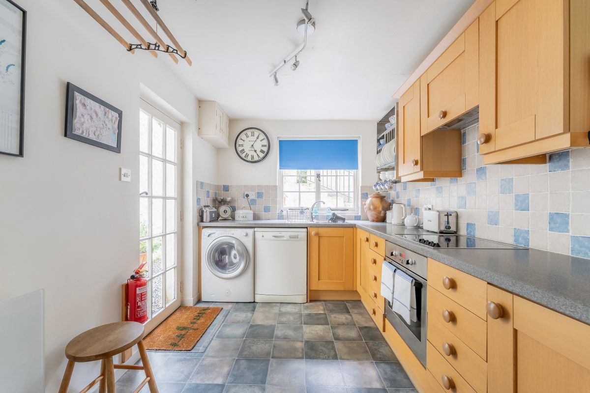 Horseshoe Cottage, listing photograph 11