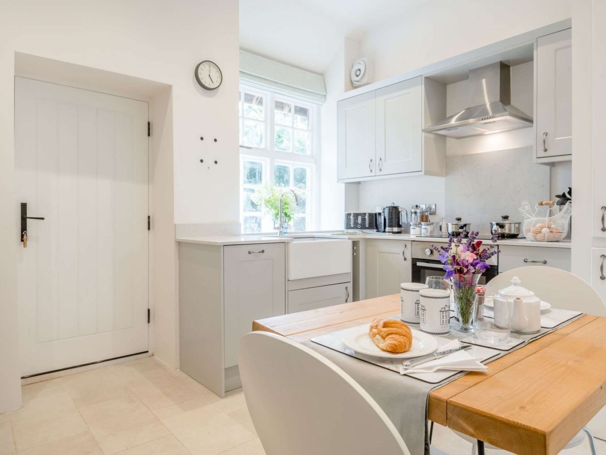 Abercamlais Estate - The Lodge, listing photograph 9