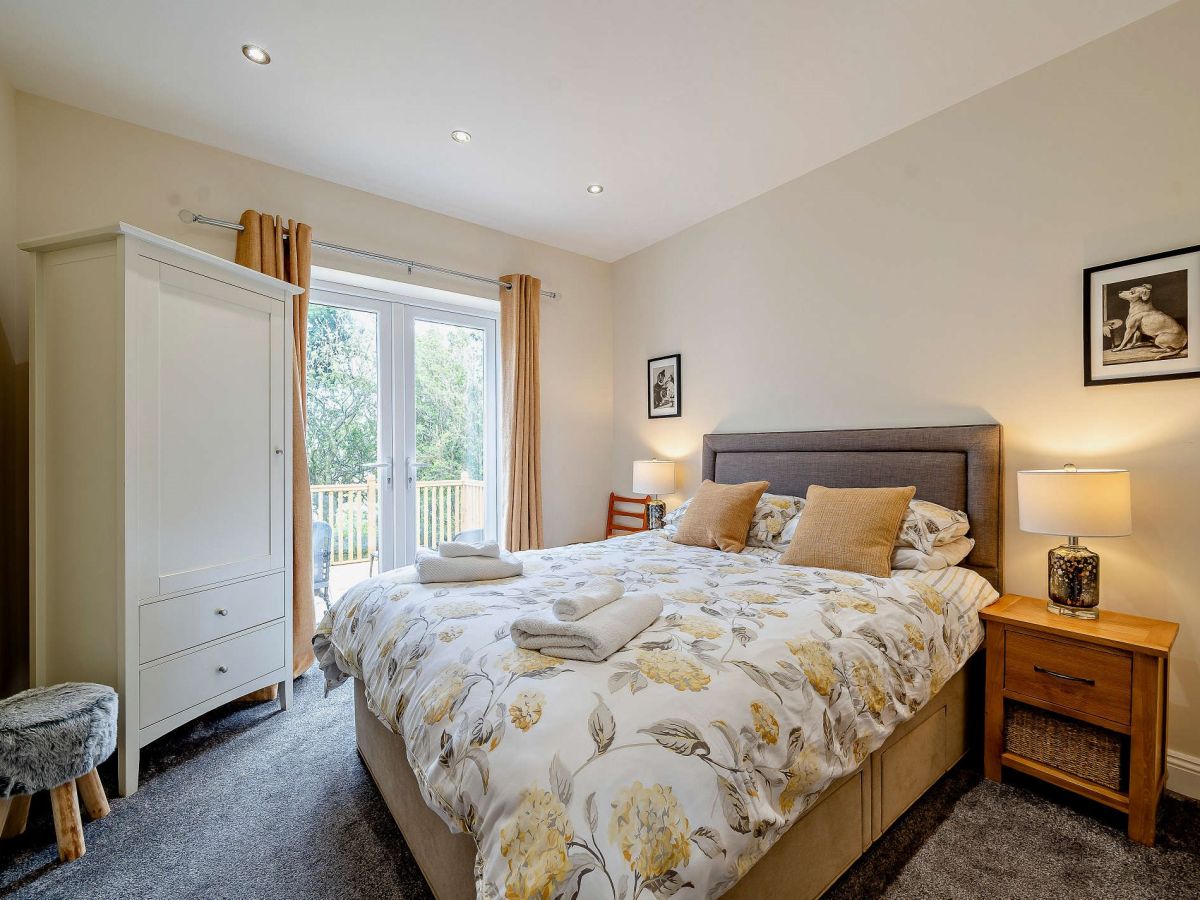 Coombe Bungalow, listing photograph 11