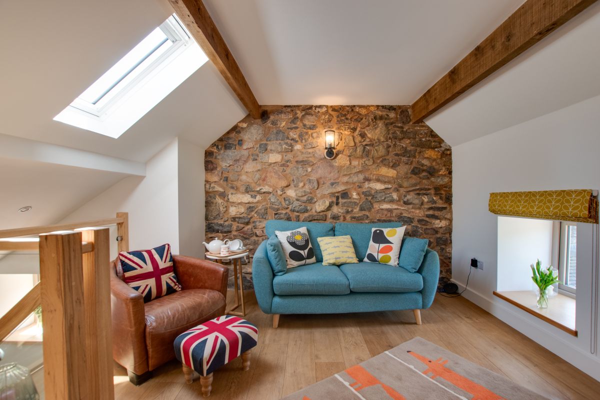 Pipistrelle Barn, listing photograph 2