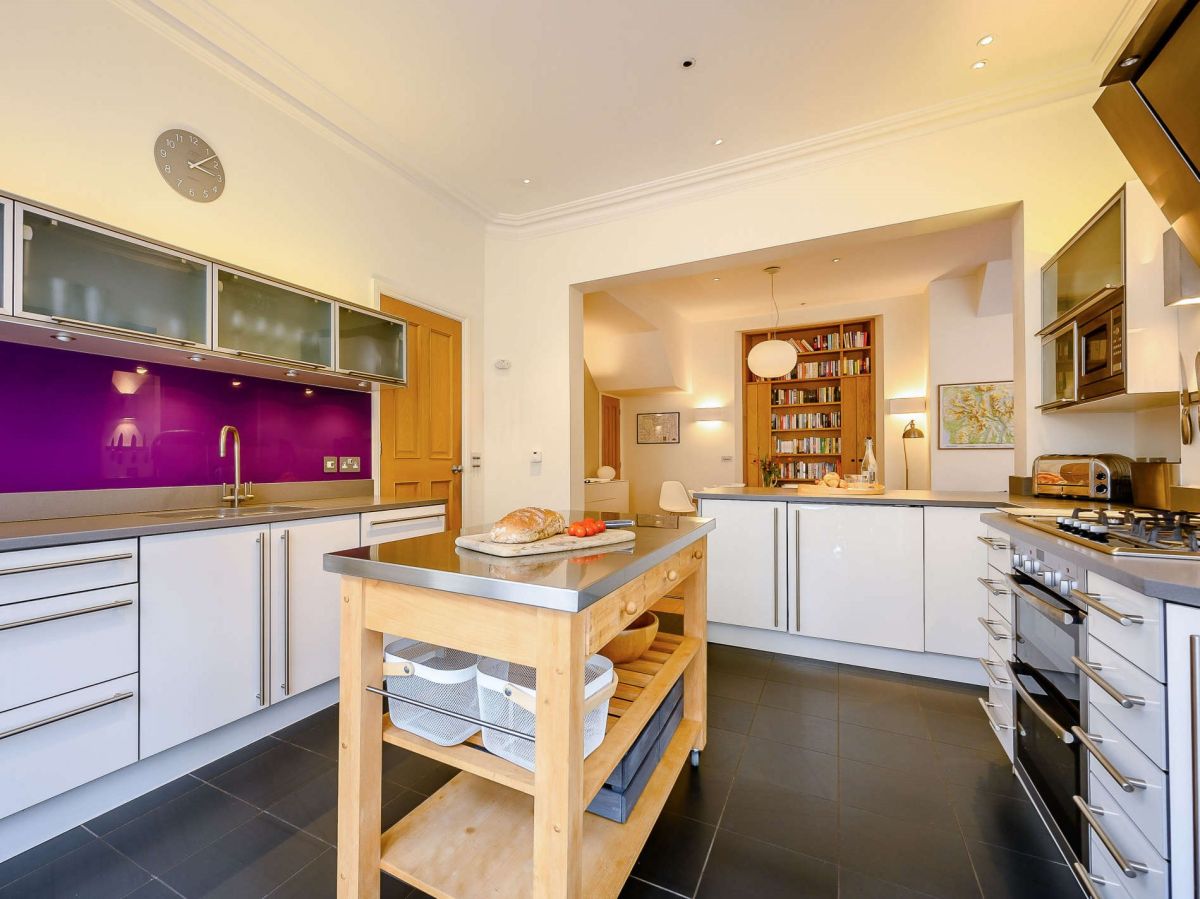 Century House, listing photograph 8