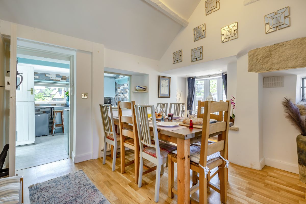 Toll Bar Cottage, listing photograph 9