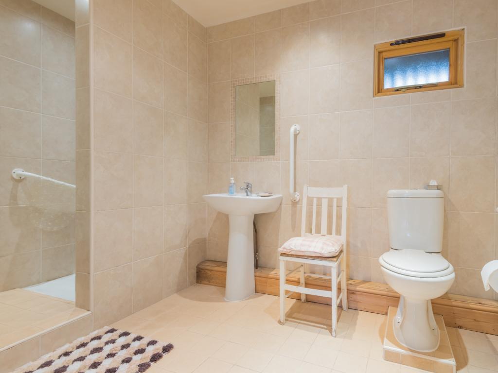 Dovedale Cottage, listing photograph 10