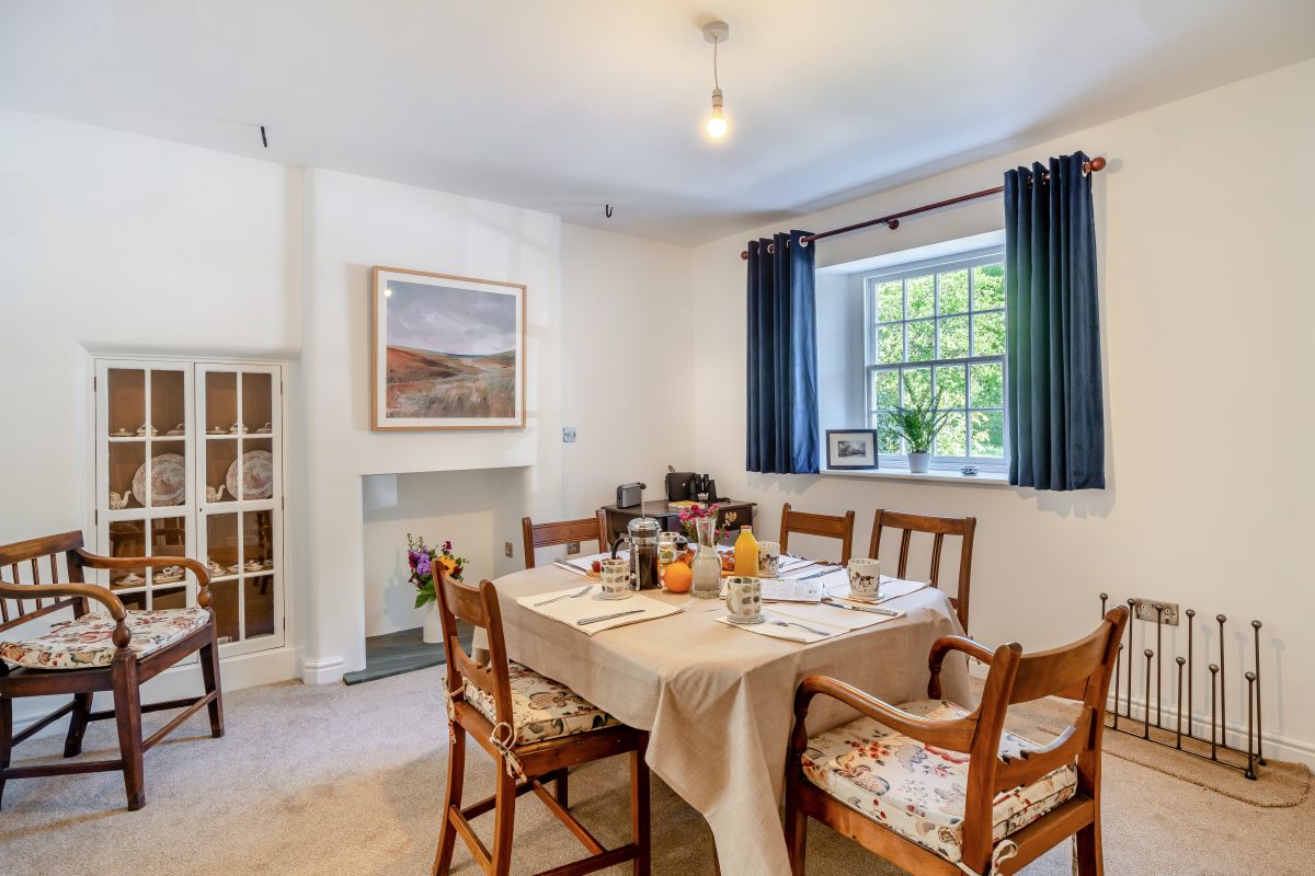 Western Cottage, listing photograph 9