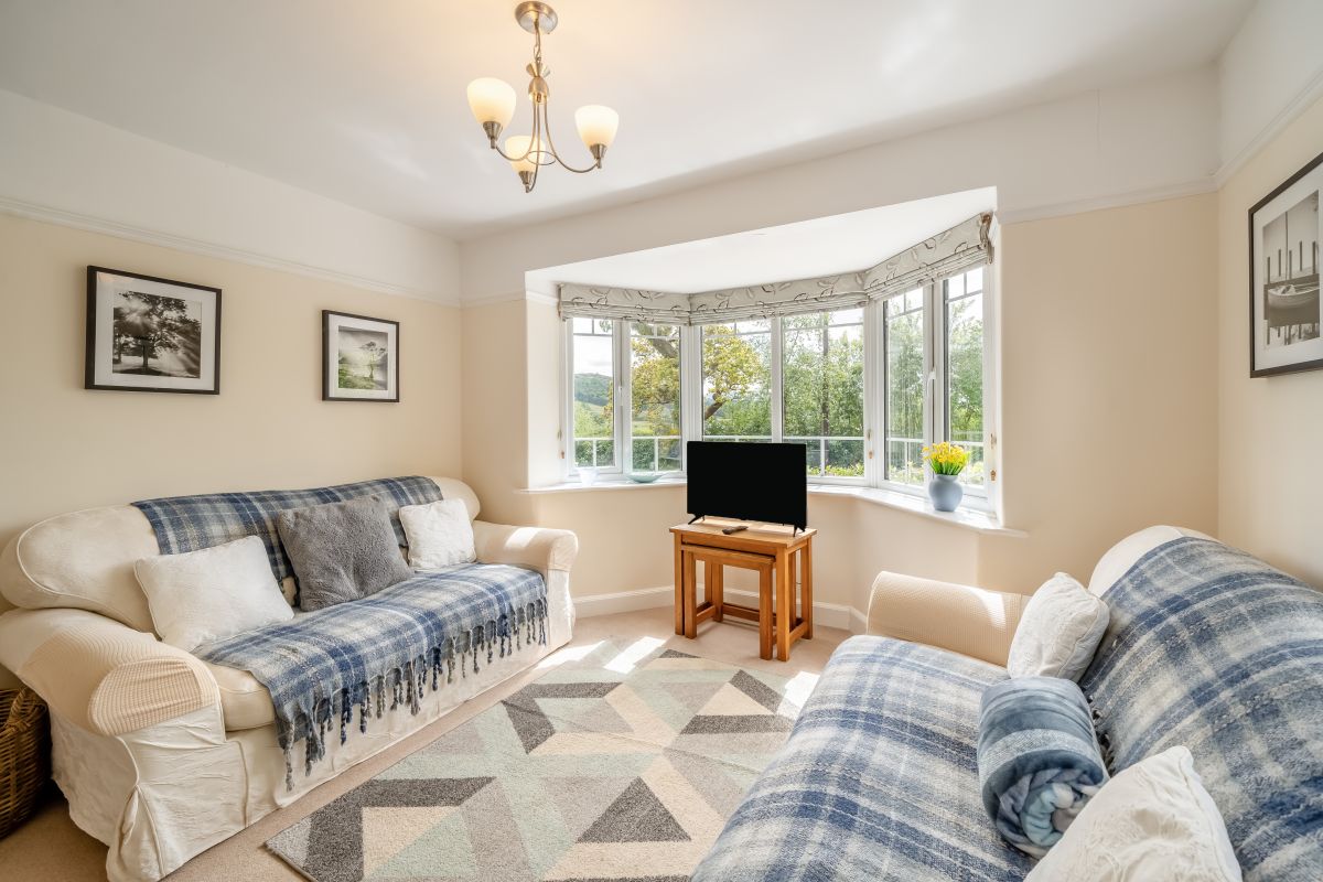 Eskholme Lodge, listing photograph 4