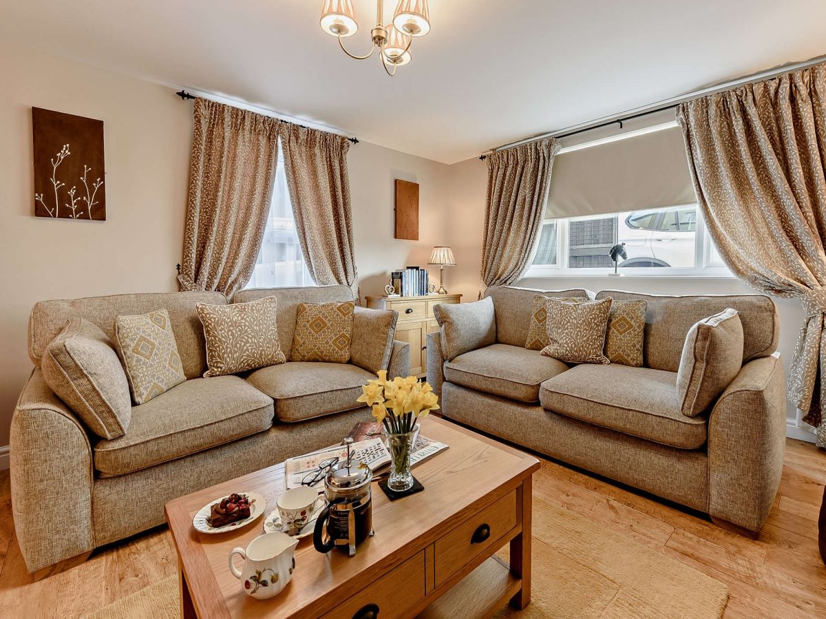 Silver Birch Cottage, listing photograph 3