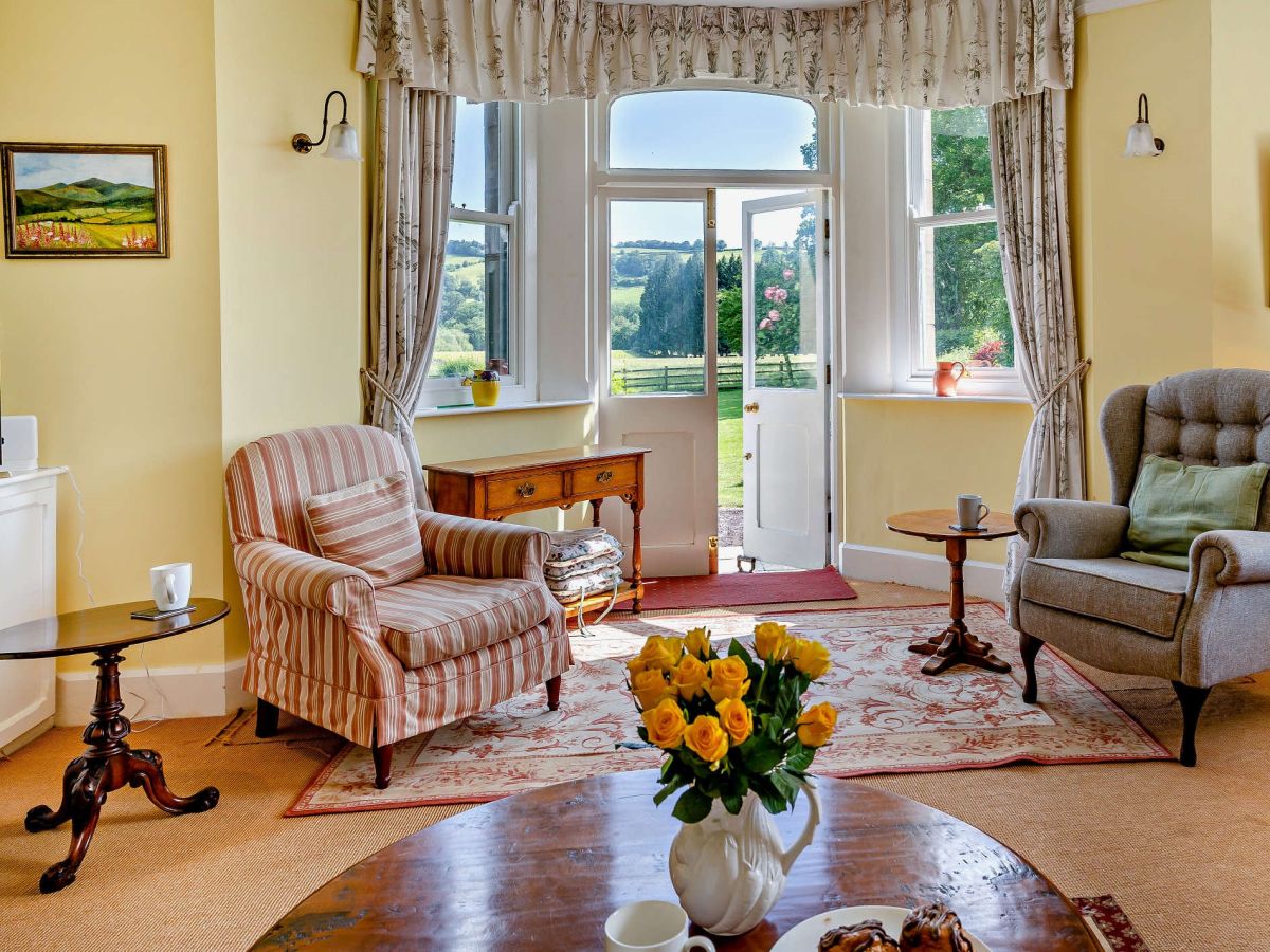 Dinas Lodge, listing photograph 10