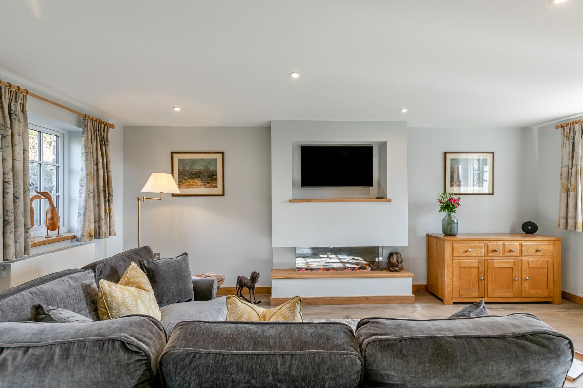 Hillfort Cottage, listing photograph 8