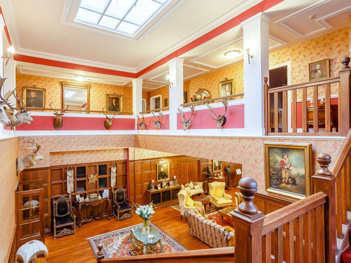 Grand Victorian Mansion, listing photograph 7