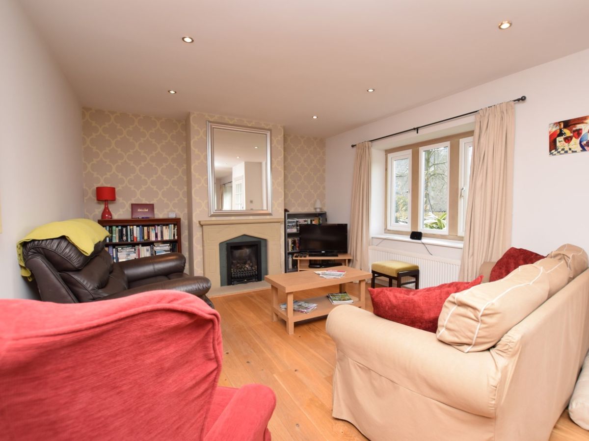 Pine Croft, listing photograph 6