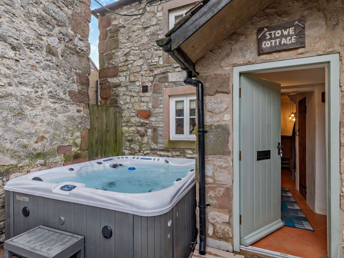Stowe Cottage