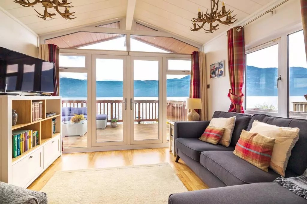 Loch Ness Lodge, listing photograph 2