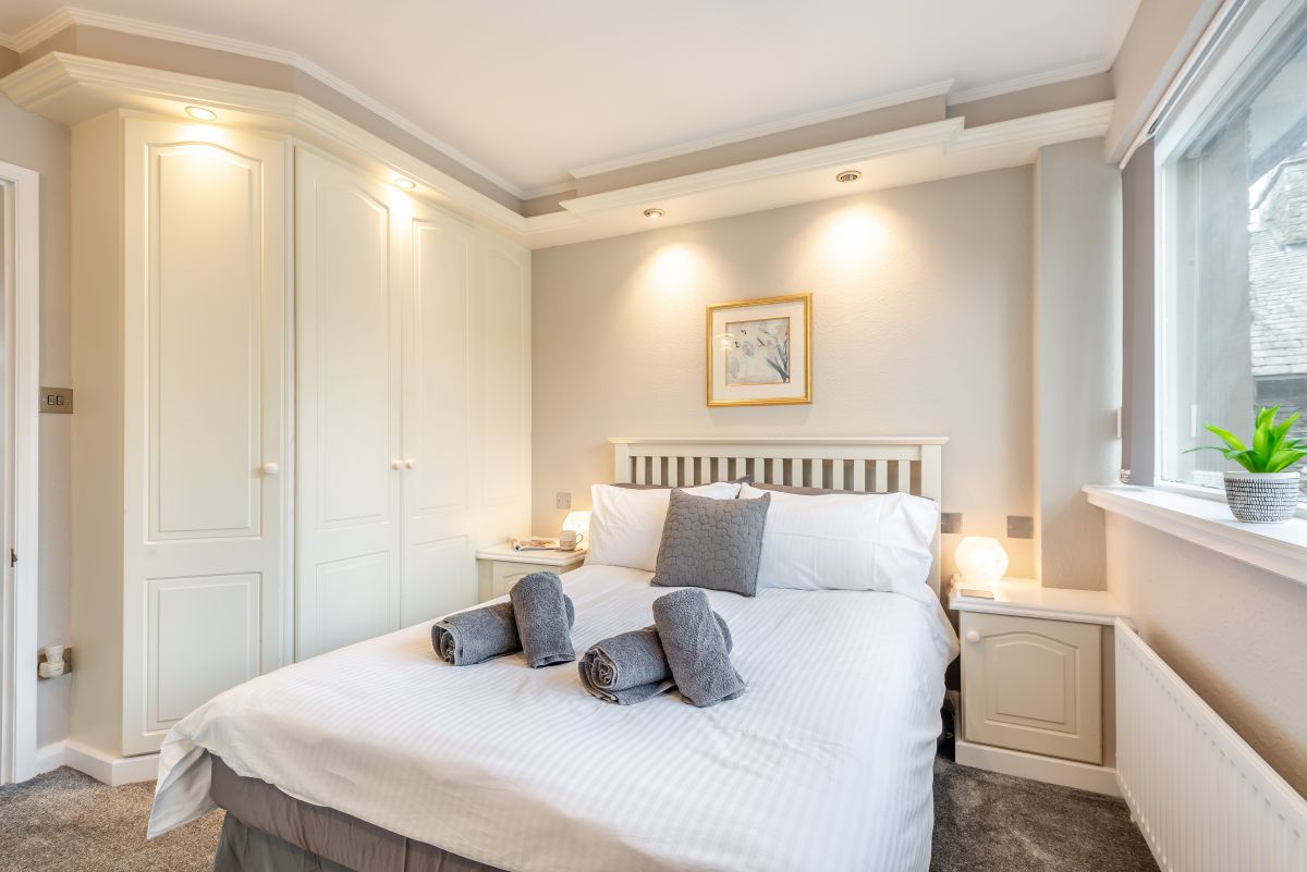 Mews Cottage, listing photograph 11