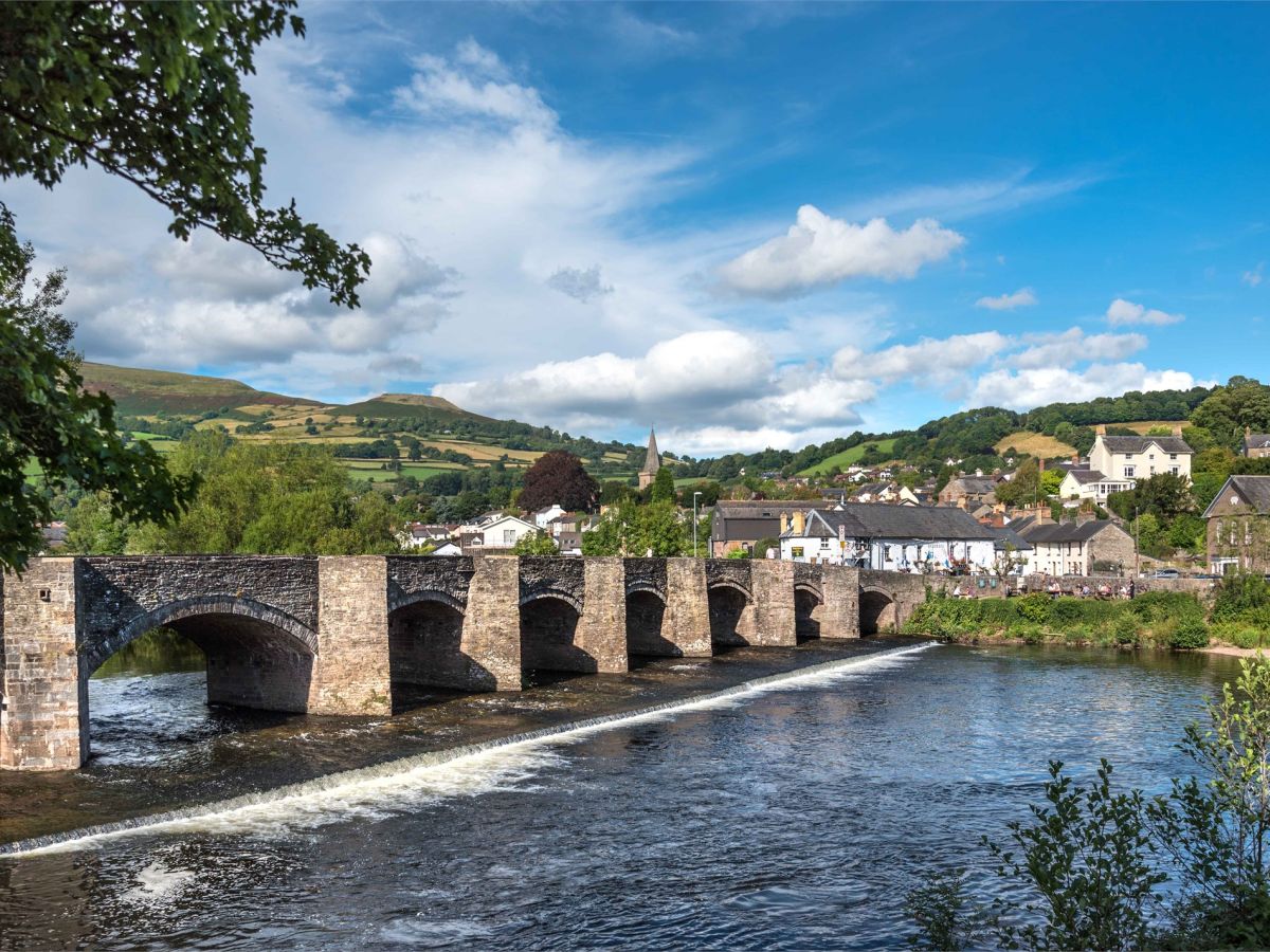 Crud-yr-awel - Crickhowell Town, listing photograph 12