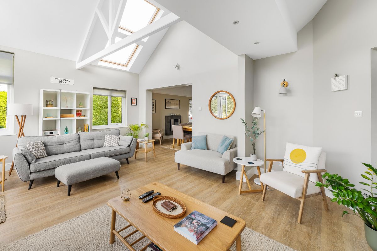 Holly Nook, listing photograph 4