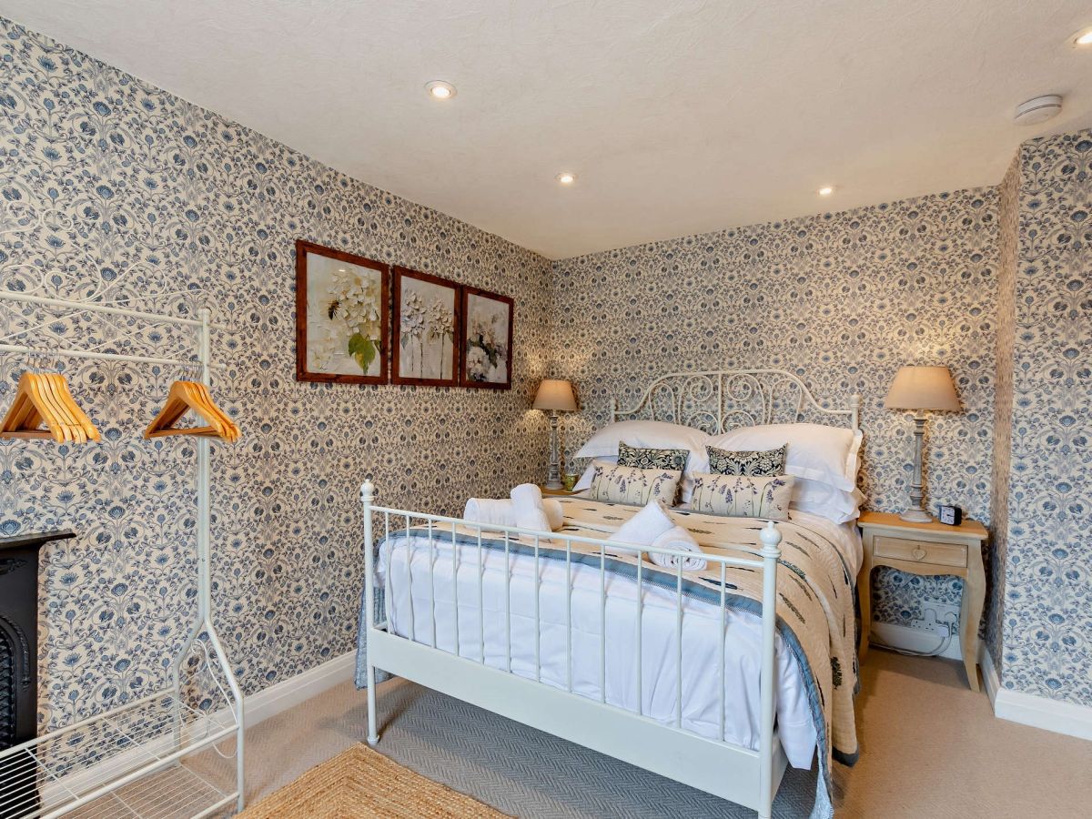 Smithy Cottage, listing photograph 12