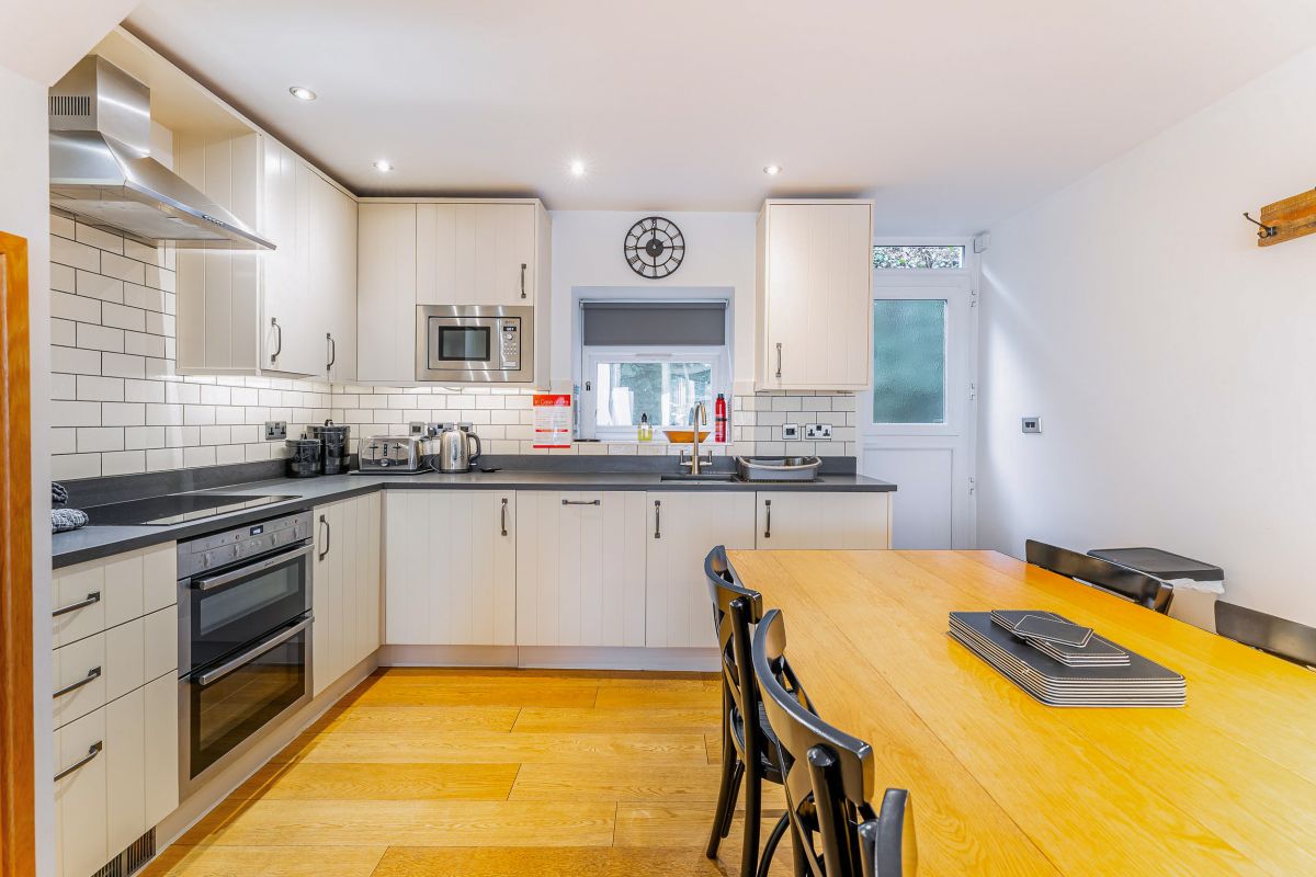 Applegarth, listing photograph 4