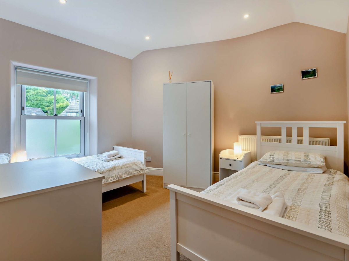 Glen House, listing photograph 12