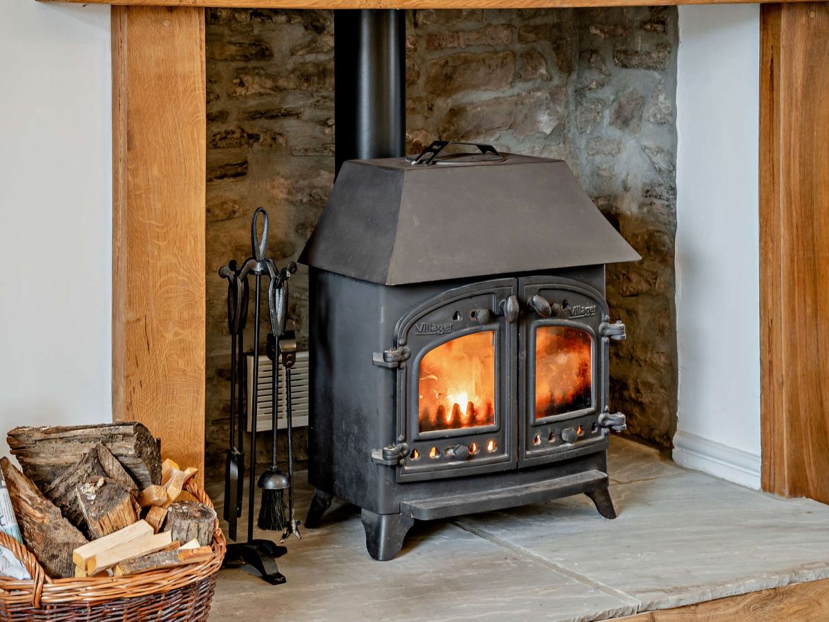 Dan-y-crug Farmhouse, listing photograph 7