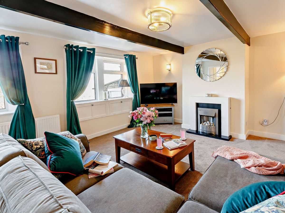 Ferndale Cottage, listing photograph 2