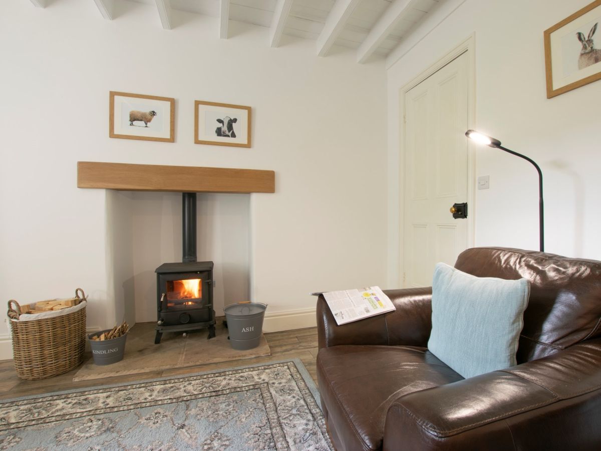 Walden Cottage, listing photograph 11