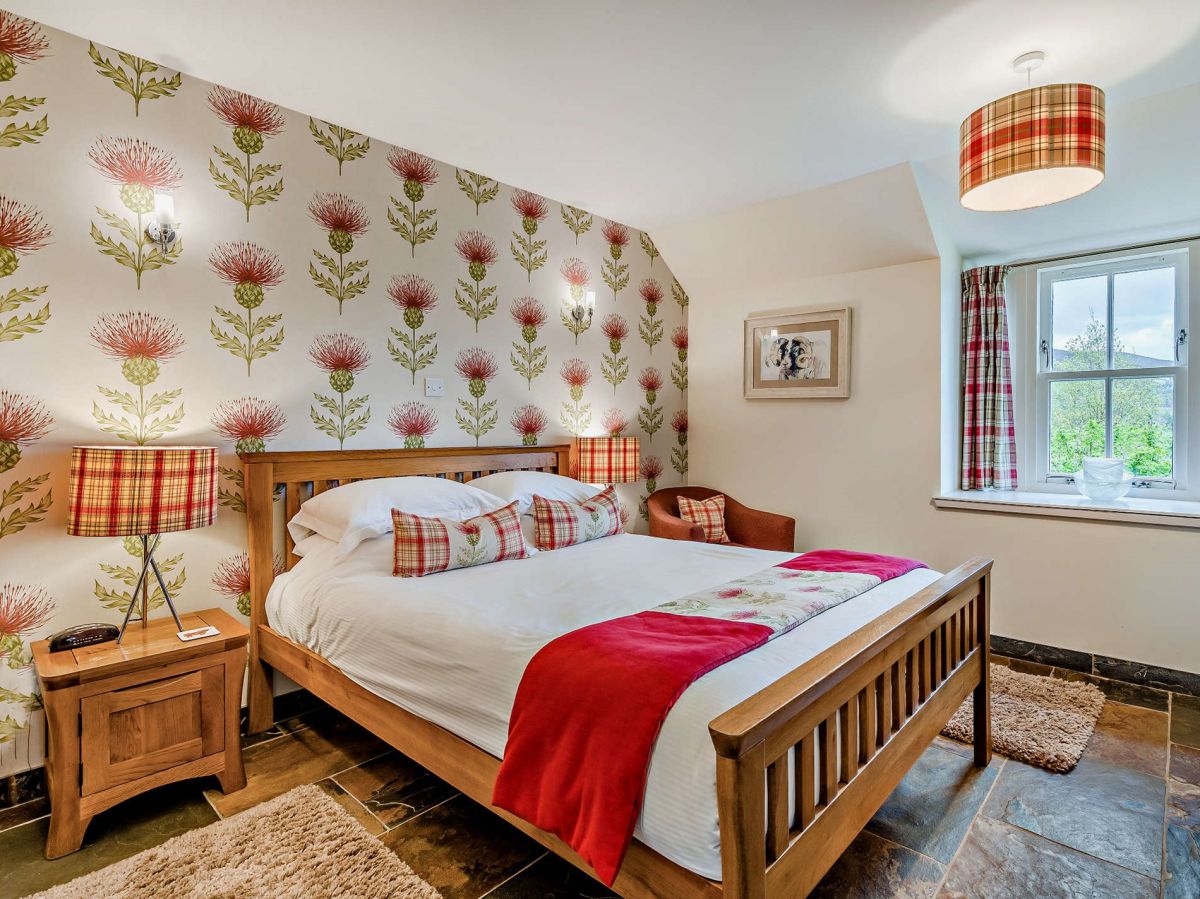 The Byre - Glenshee, listing photograph 9