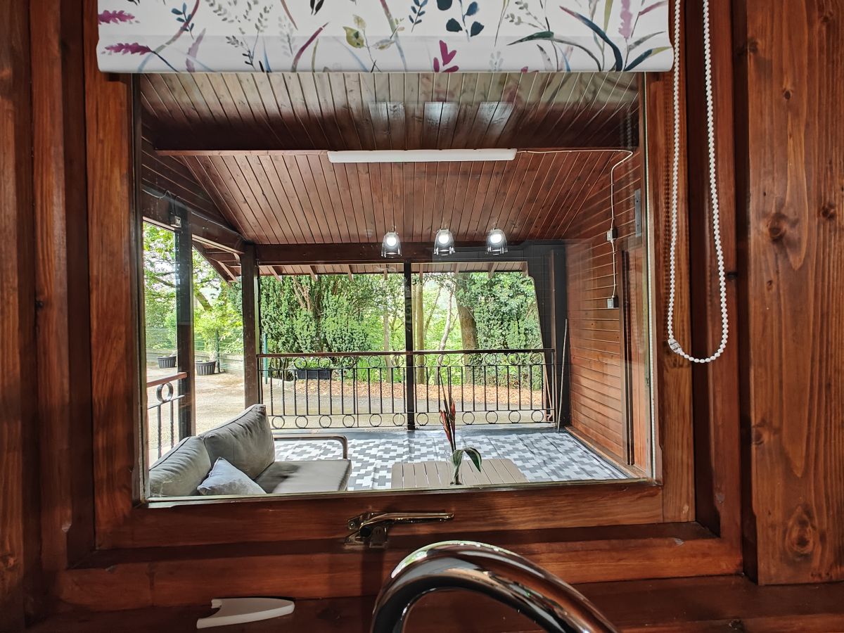Alpine Lodge, listing photograph 9