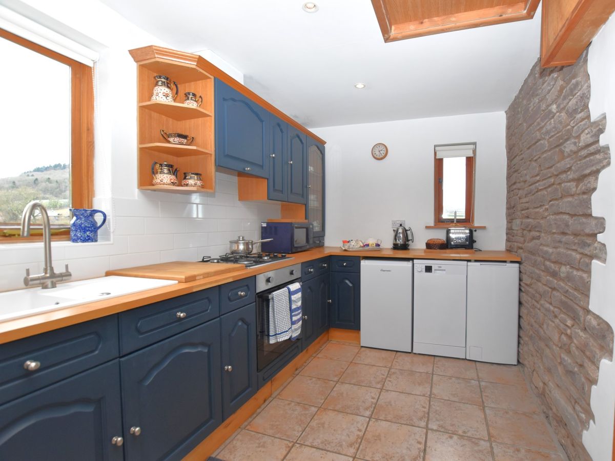 Clare's Cottage - Abergavenny, listing photograph 10