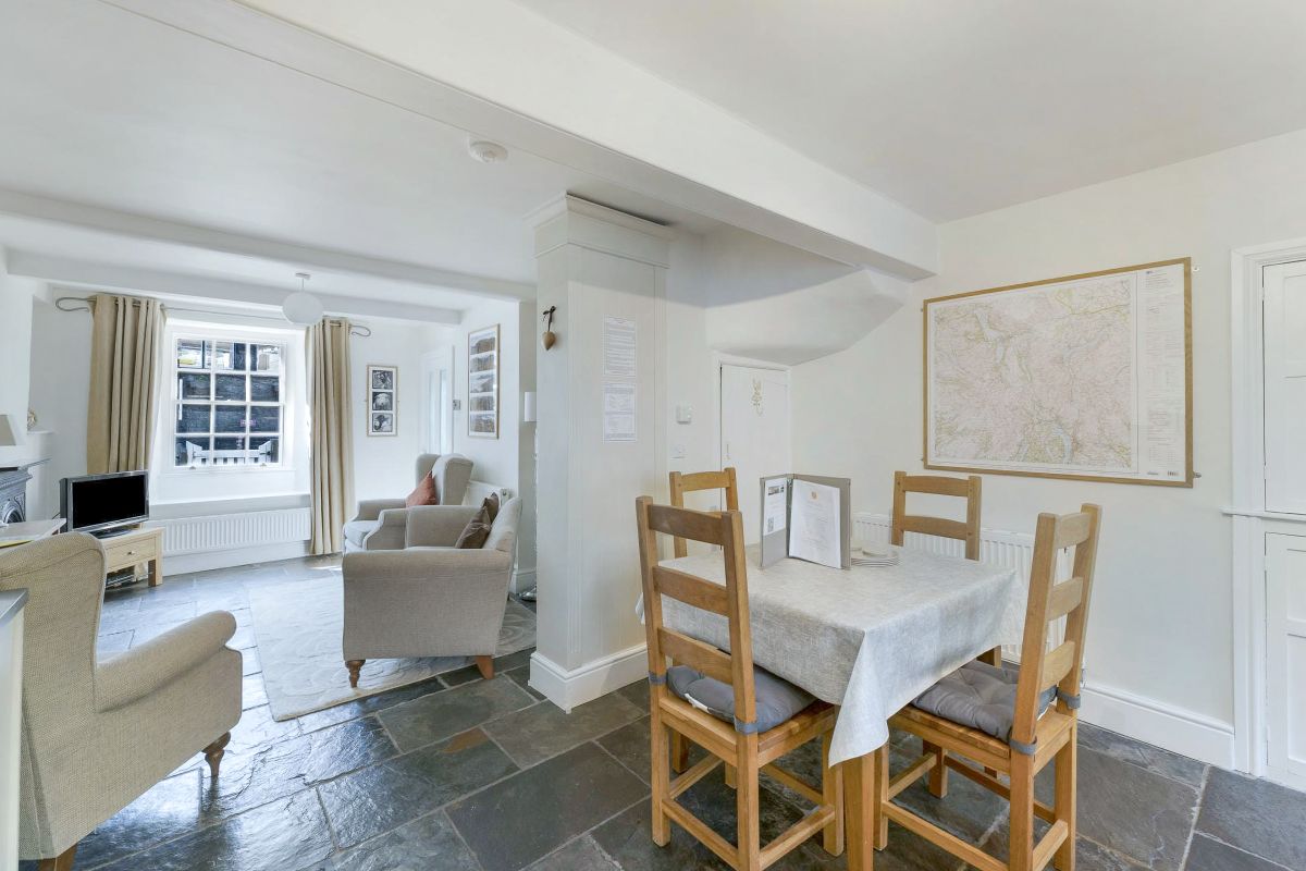 Pavement Cottage, listing photograph 4