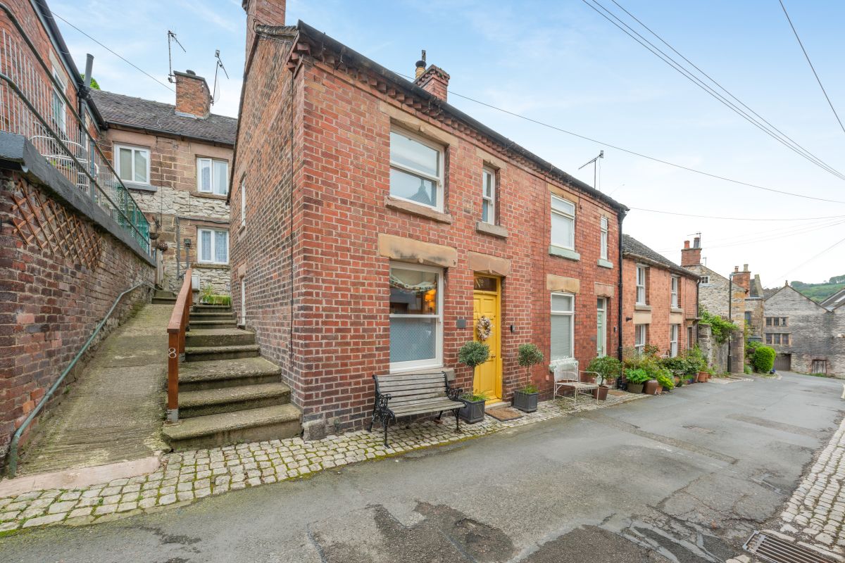 Little Red Brick, listing photograph 2