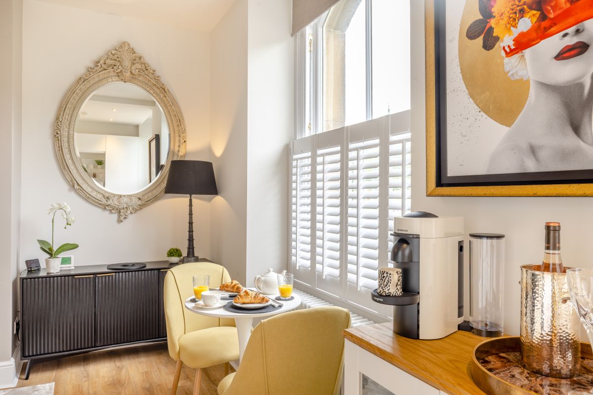 Georgian Suite - Apartment 14, listing photograph 4