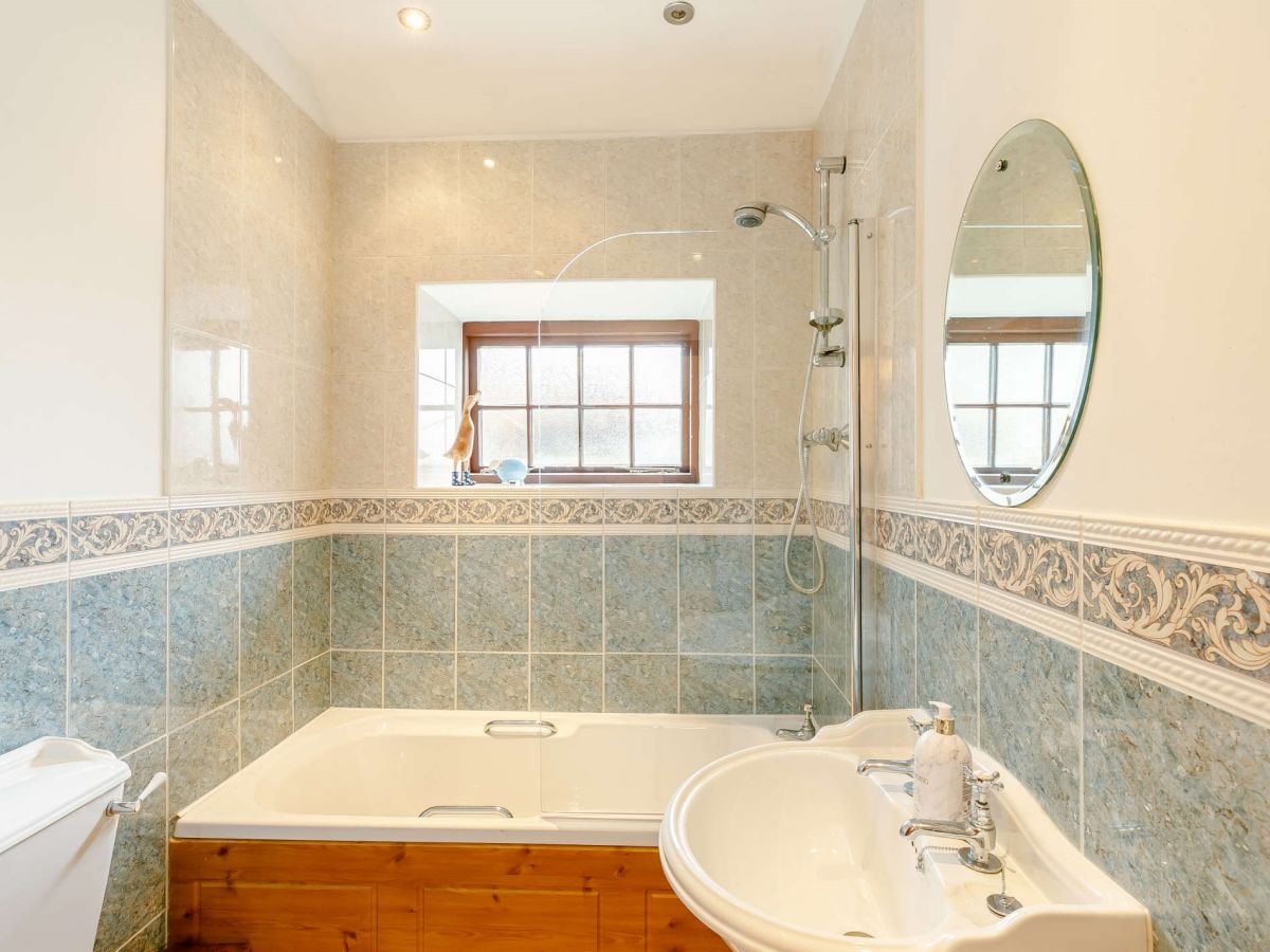 Barn Cottage - Lathkil Dale, listing photograph 12