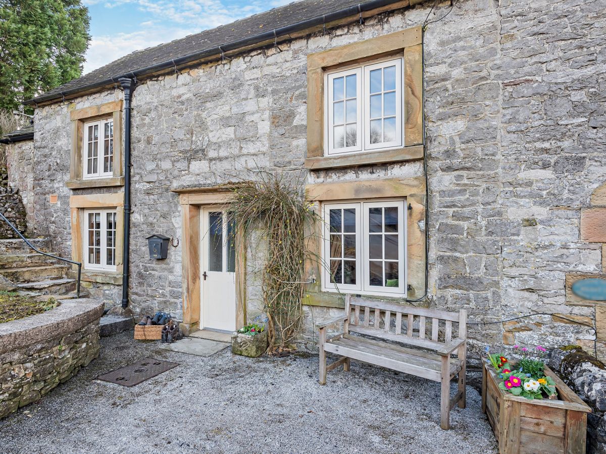 Hillcrest Cottage