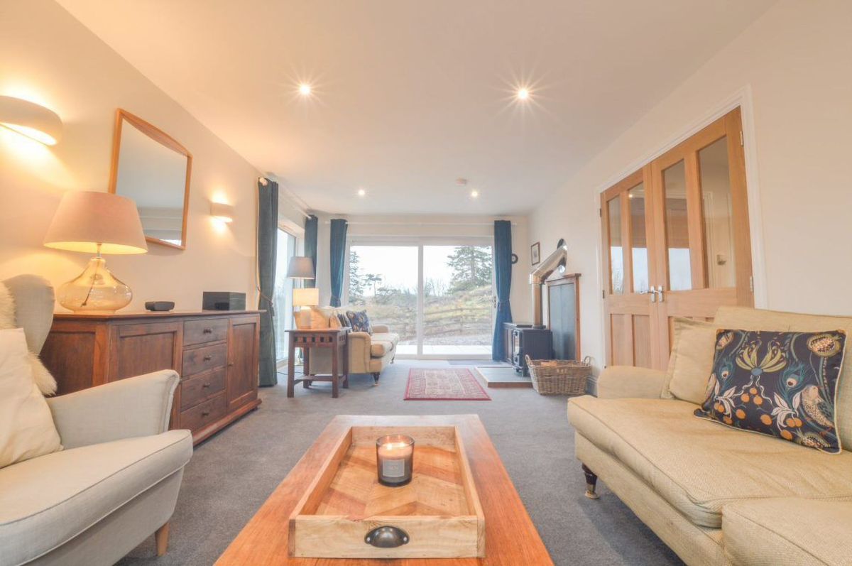 Black Mount House, listing photograph 5