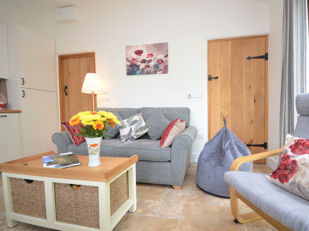 Golwg Y Mynydd - Triley Court, listing photograph 6