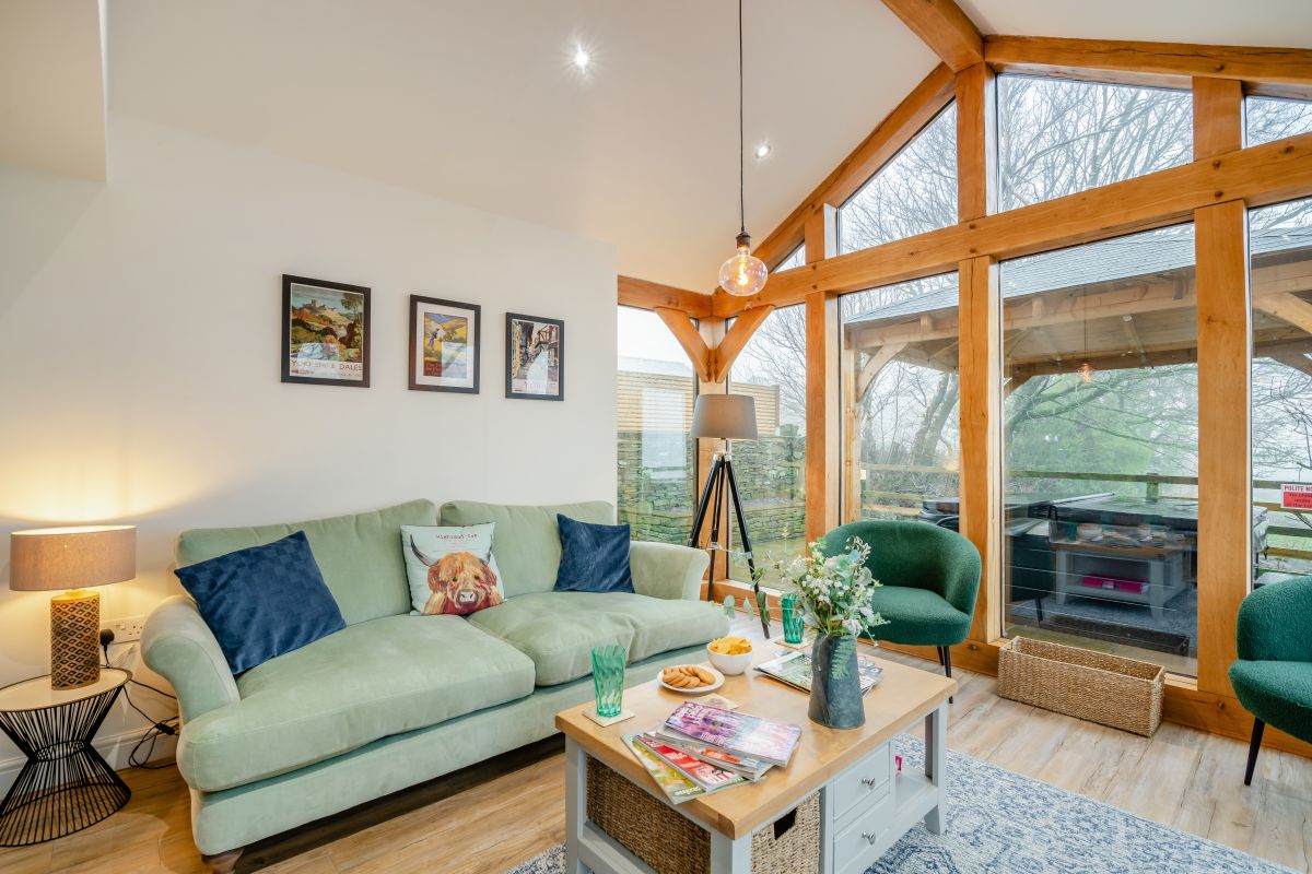 Bolster Moor View - Golcar, listing photograph 12