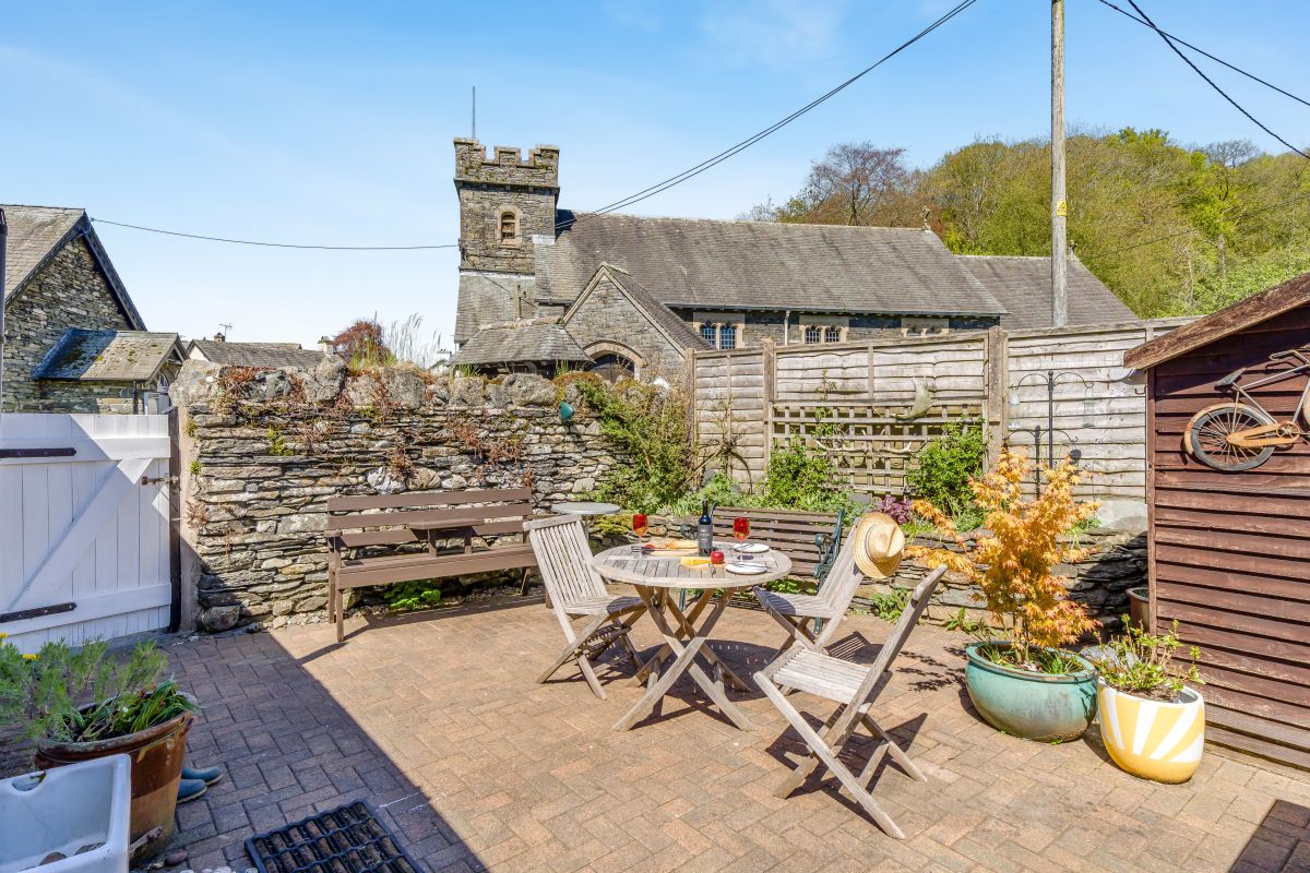Rose Cottage - End Pewe, listing photograph 3